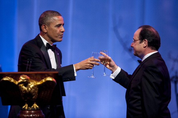 Президент США Барак Обама и президент Франции Франсуа Олланд перед государственным ужином. Фото: Pete Marovich-Pool/Getty Images