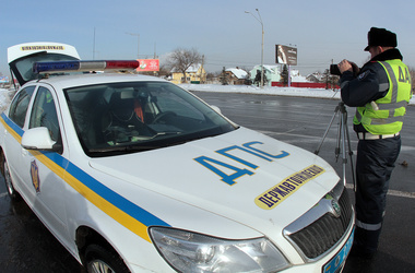 ГАИ будет следить за парковкой авто: Фото: Юрий Кузнецов/segodnya.ua