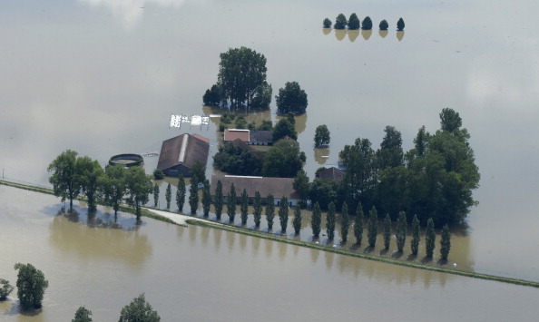 Наводнение в Германии перемещается на север. Фото: CHRISTOF STACHE/AFP/Getty Images