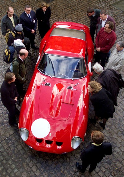 Ferrari 250 GTO 1963 года выставлена на аукцион. Фото: ADRIAN DENNIS/AFP/Getty Images