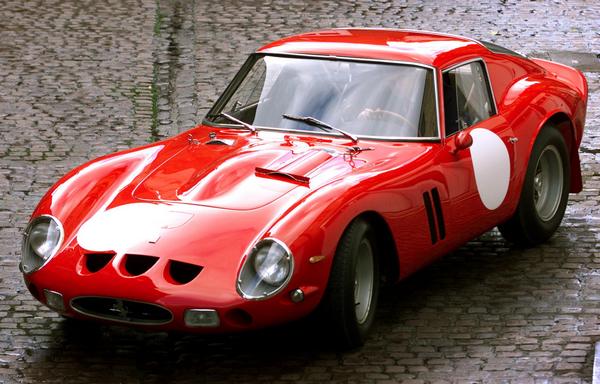 Ferrari 250 GTO 1963 года выставлена на аукцион. Фото: ADRIAN DENNIS/AFP/Getty Images