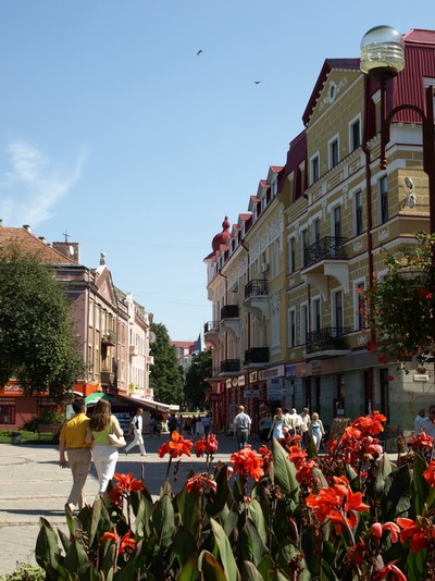 Улицы Тернополя. Август 2009 год. Фото: Владимир Ясинский