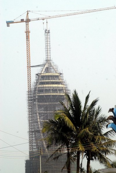 Бывшая самая высокая смотровая площадка в мире – «Башня тысячелетия» будет снесена. Фото с epochtimes.com