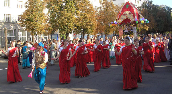 Праздник Колесниц, впервые прошел в Луганске. Фото: ostro.org