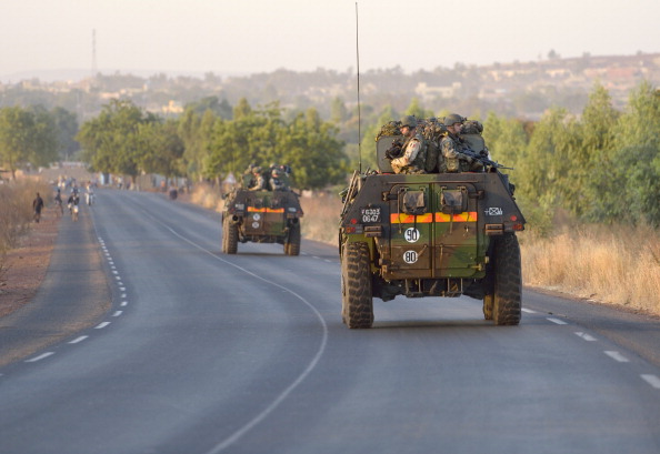 Французские солдаты начали военную операцию против исламистов в Мали, 15 января 2013 г. Фото: ERIC FEFERBERG/AFP/Getty Images