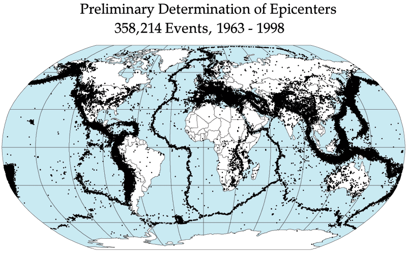 Чёрными точками обозначены эпицентры землетрясений, зафиксированные от 1963 до 1998 года. Фото: DTAM / NASA