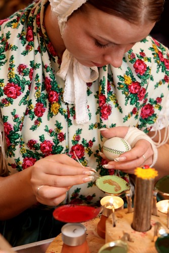 Пасха. Традиции украшения яиц. Фото: Sean Gallup/Getty Images