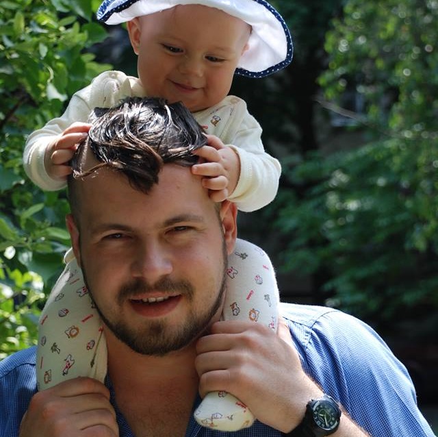 Сергей Бевз с дочкой. Фото: Khrystia Bevz/facebook.com