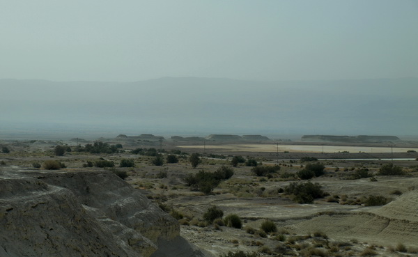 Иерусалима до Афулы через Иорданскую долину. Ланшафт на месте высохшего Мертвого моря. Фото: Хава Тор/The Epoch Times