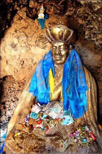 Статуя Будды в монастыре Хамар. Фото: AFP