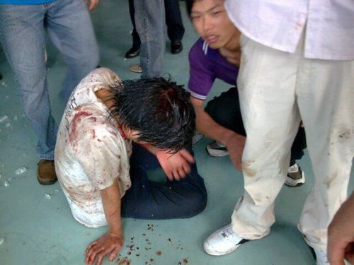 В результате аварии на аттракционе погибло 9 человек. Провинция Гуандун. 29 июня 2010 год. Фото с epochtimes.com