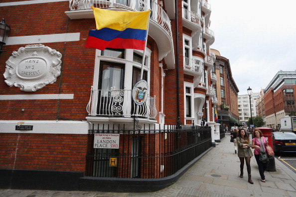 Посольство Эквадора в Лондоне, где скрывается Джулиан Ассанж, 15 августа 2012 г. Фото: Oli Scarff/Getty Images