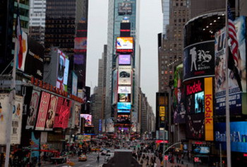 Реклама Shen Yun в Нью-Йорке на Times Square. Фото: Великая Эпоха/Германия