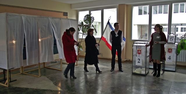 В день референдума в Крыму. Фото: segodnya.ua
