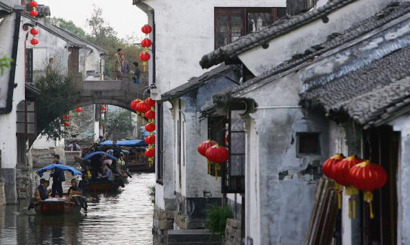 Селище на воді Чжоучжуан - «Китайська Венеція». Фото: China Photos/Getty Images