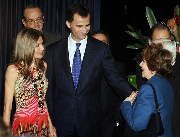 Принц Испании Felipe de Borbon и принцесса Letizia Ortiz. Фото: RODRIGO ARANGUA/AFP/Getty Images