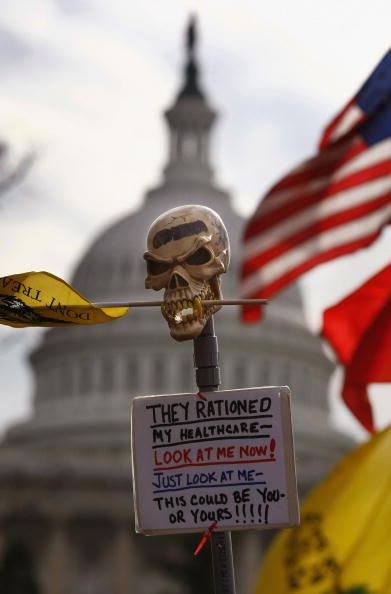 Консерваторы протестуют против реформы в системе здравоохранения. США. Фото: John Moore/Getty Images