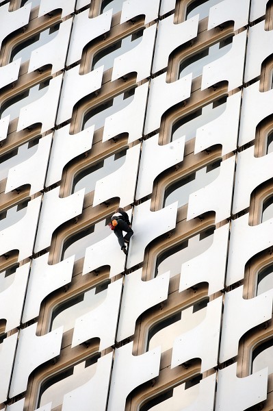 Француз - Spider-Мan /BORIS HORVAT/Getty Images