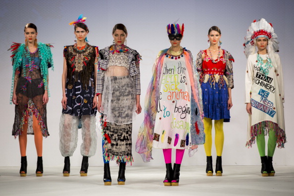 Модные показы на Graduate Fashion Week 2014 в Лондоне. Фото: Tristan Fewings/Getty Images