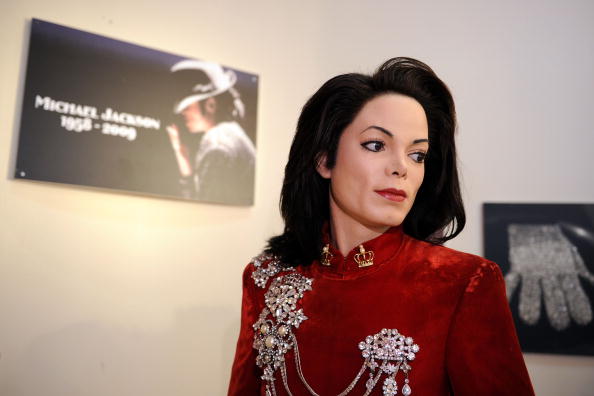 Восковая фигура Майкла Джексона пополнила коллекцию мадам Тюссо. Фото: Bryan Bedder/Getty Images
