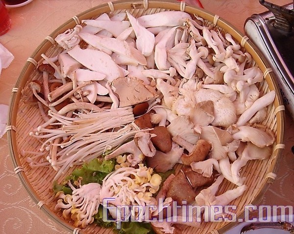 Варені гриби з омарами