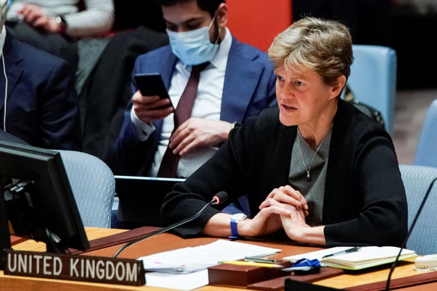  Посол Великої Британії в ООН Барбара Вудворд виступає під час засідання членів Ради Безпеки ООН у штаб-квартирі ООН у Нью-Йорку, США, 27 жовтня 2022 року. (REUTERS/Eduardo Munoz/File Photo)