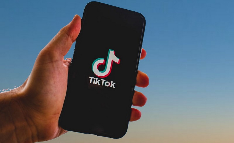 (TikTok)
