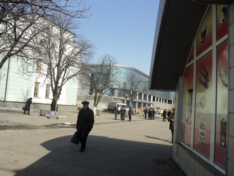 Залізничний вокзал Донецька набуває європейського вигляду. Фото: Росіна Мілостнова. The Epoch Times Україна 