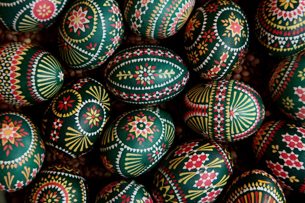 Великдень. Традиції прикрашання яєць. Фото: Sean Gallup/Getty Images 