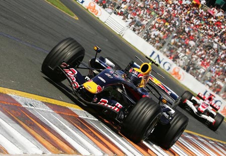 Австралієць Марк Уеббер (Mark Webber) з команди Red Bull Racing під час чемпіонату світу Формули-1. Фото: Robert Cianflone/Getty Images 