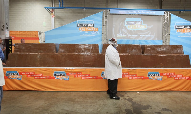 Найбільша шоколадна плитка у світі. Чикаго, Іллінойс, США. Фото: Scott Olson/Getty Images 