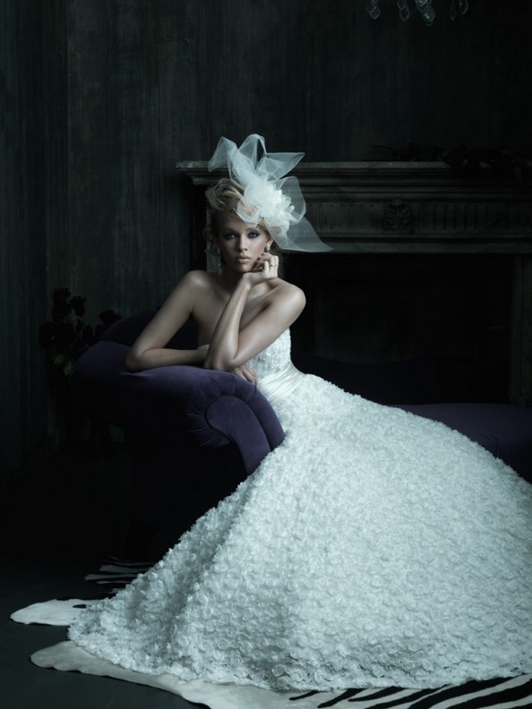 Коллекция свадебных платьев Allure Bridals 2013 Couture. Фото: fashionbride.wordpress.com 