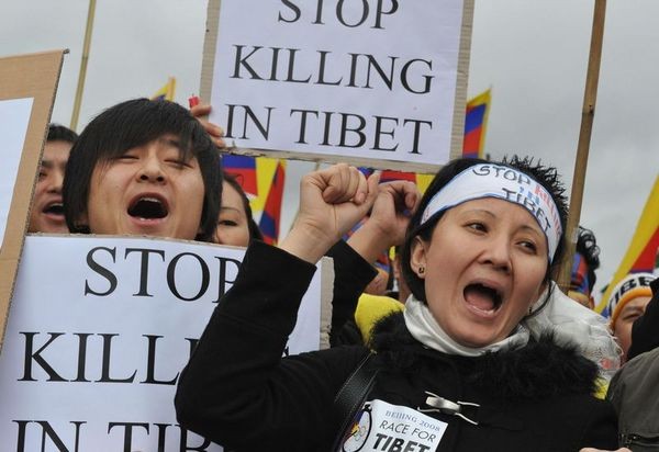 Брюссель (Бельгія). Акція протесту проти придушення тибетців китайською компартією. Фото: Dominique Faget/AFP/Getty Images 