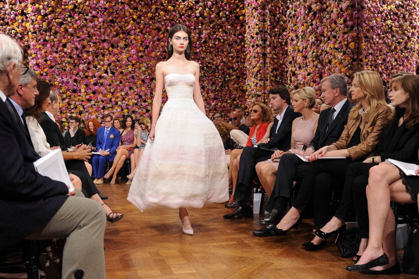 Модний будинок Dior представил креативный директор Раф Симонс (Raf Simons). Фото: Pascal Le Segretain/Getty Images 