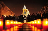 Румуни відзначили 20-ту річницю падіння комуністичного режиму. Фото: DANIEL MIHAILESCU / AFP / Getty Images