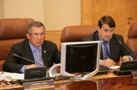 Уряд Росії за кожного загиблого під час аварії теплохода «Булгарія» виплатить компенсацію. «Ми особисто будемо зв'язуватися з рідними і постараємося максимально оперативно все здійснити», – запевнив глава Республіки Татарстан Рустам Мінніханов. Фото: pra