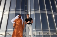У Burj Dubai - 1000 квартир, 49 поверхів підуть під офіси і розкішний готель. Ціни на житлі високі, але деякі квартири в Москві в наші дні стоять навіть дорожче. Фото: David Cannon/Getty Images