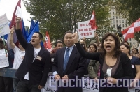 Протесты против режима компартии сторонников демократических преобразований в Китае. Фото: Вэнь Чжун/The Epoch Times
