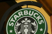 Starbucks в США запрещает попрошайничество и употребление алкоголя, купленного в другом месте