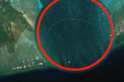 Супутникові знімки виявили плавучий бар'єр у Південнокитайському морі (ВІДЕО)