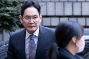 Суд Південної Кореї виправдав главу Samsung у справі про фінансові злочини (ВІДЕО)