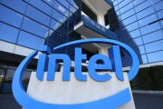 Intel отримала грант, щоб виробляти чипи не в Китаї (ВІДЕО)