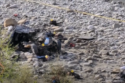 Вісім людей загинули внаслідок падіння автомобіля з мігрантами в албанську ущелину (ВІДЕО)