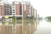 Китай: 1700 человек эвакуировали из-за рекордного количества осадков