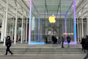 Apple посідає перше місце за продажами смартфонів у першому кварталі, свідчать дані (ВІДЕО)