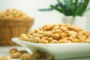 Экспериментальный пластырь обещает помочь детям с аллергией на арахис 