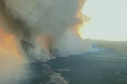 Пожары на западе Канады привели к эвакуации людей и ухудшению качества воздуха