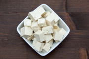 Золотистий та хрусткий тофу на сковороді (Рецепт)