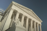 Окружний суддя заблокував указ Трампа про громадянство за правом народження після рішення Верховного суду (ВІДЕО)