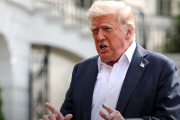 Трамп повідомив про запровадження нових мит на товари з Мексики та ЄС (ВІДЕО)